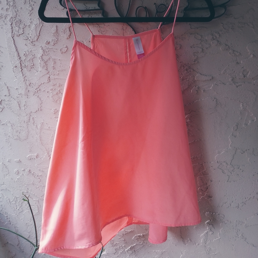 High Low 🌴 Flowing Spaghetti Strap Top